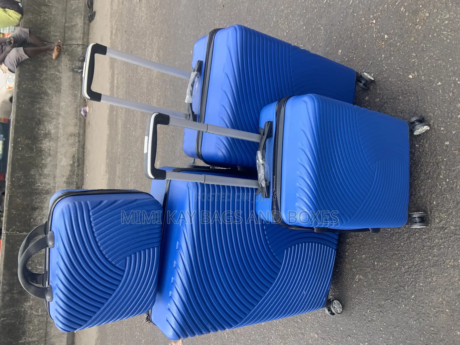 Complete Set of Rubber Luggage 100,000