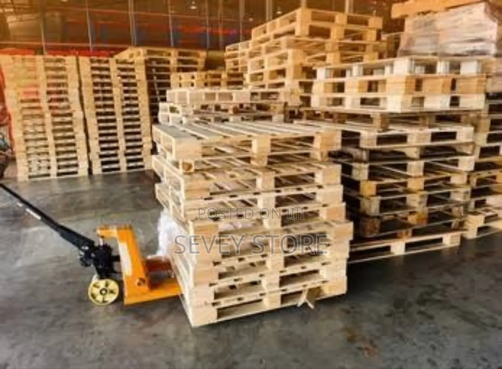 Low Cost Wooden Pallets
