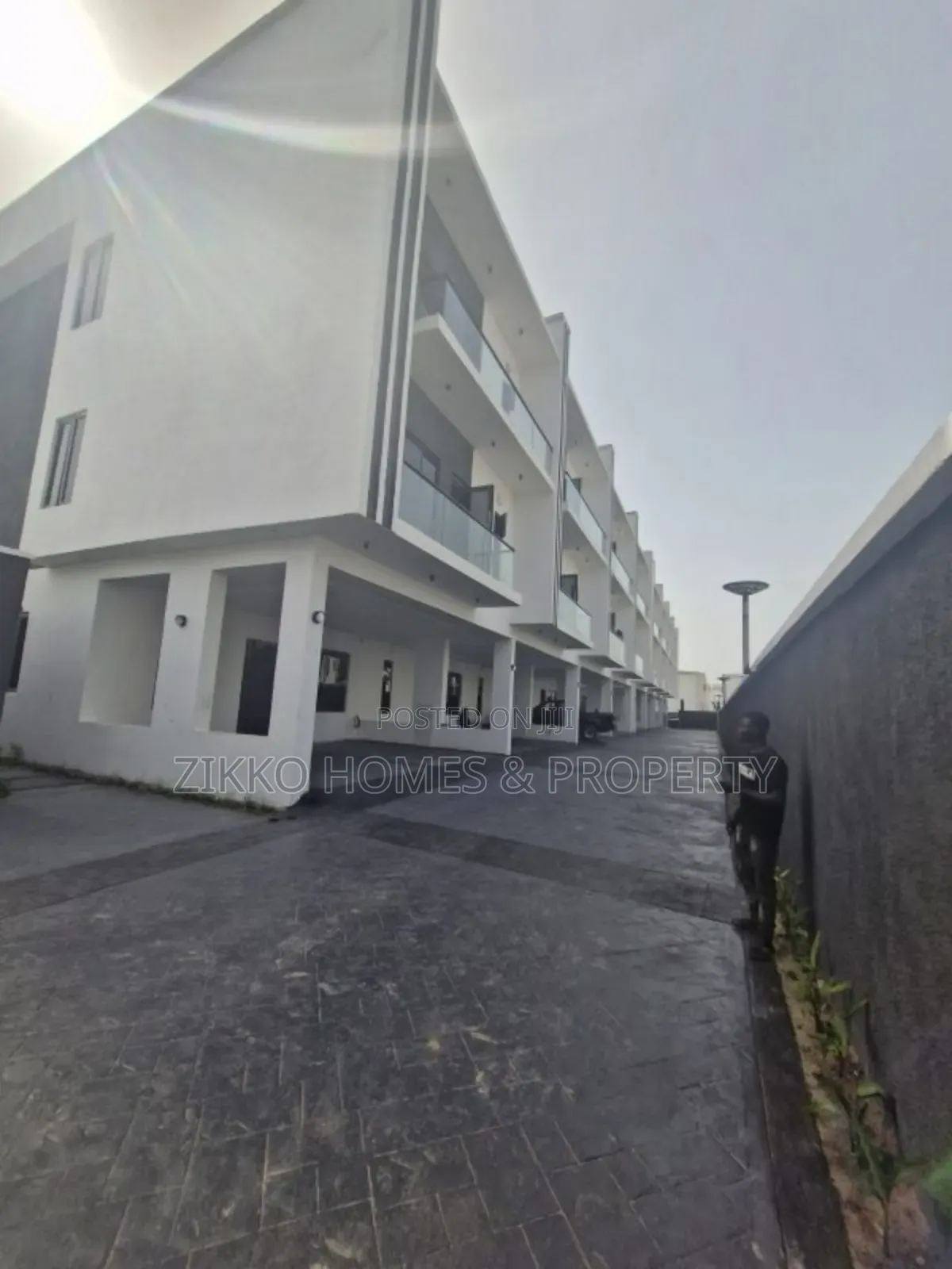 4bdrm Townhouse/Terrace In Lekki For Sale