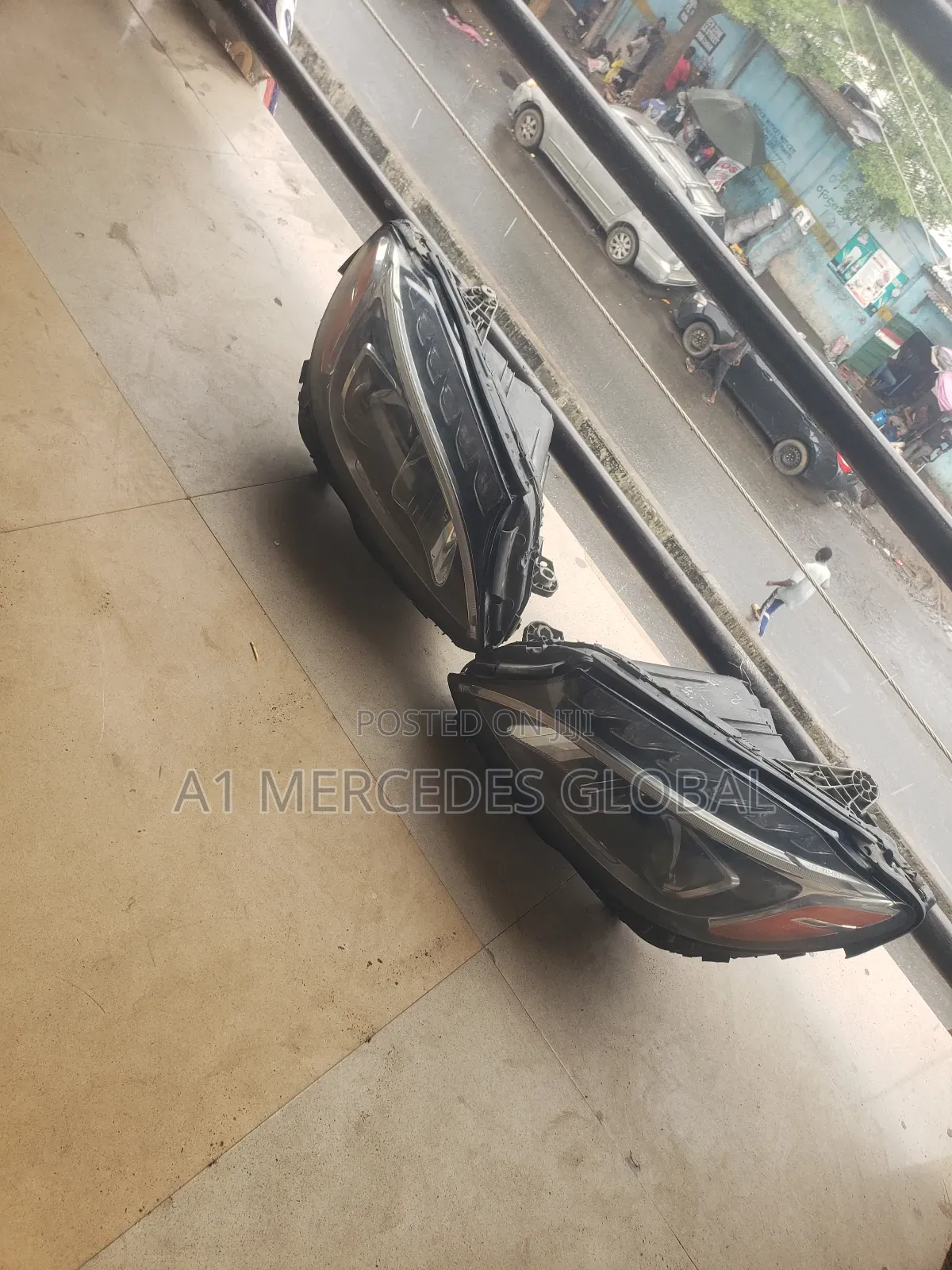 Mercedes-Benz C300 W205 Single Charger Headlights