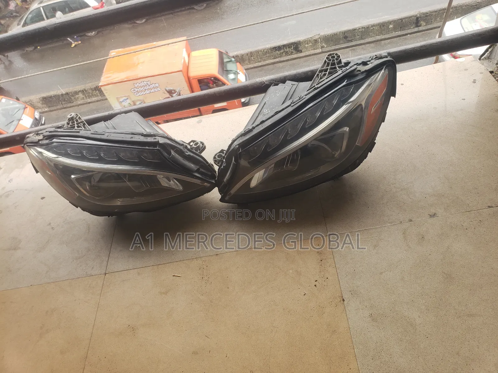 Mercedes-Benz C300 W205 Single Charger Headlights