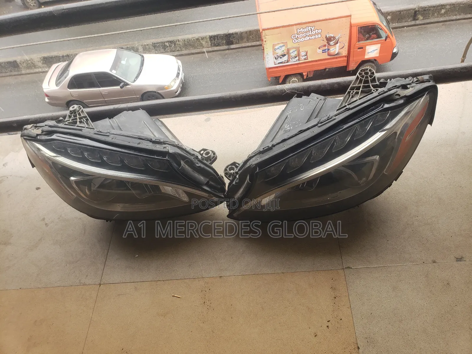 Mercedes-Benz C300 W205 Single Charger Headlights