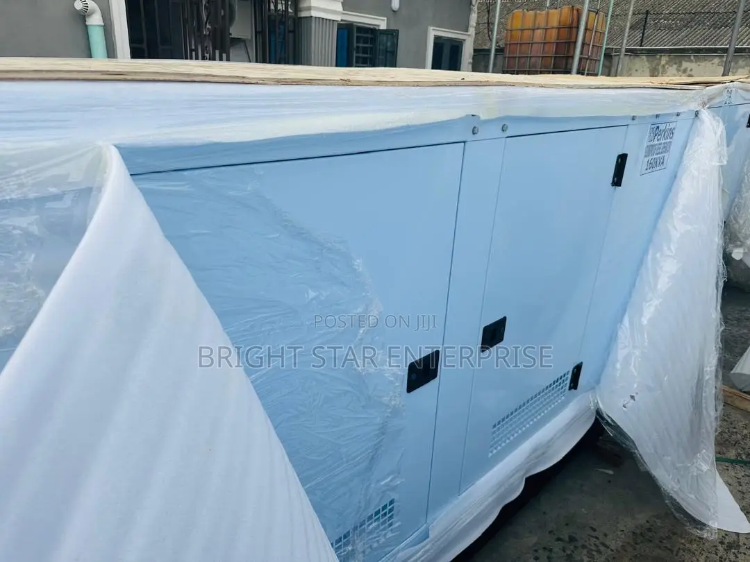 Perkins Soundproof Diesel Generator 160kva 100%Cooper