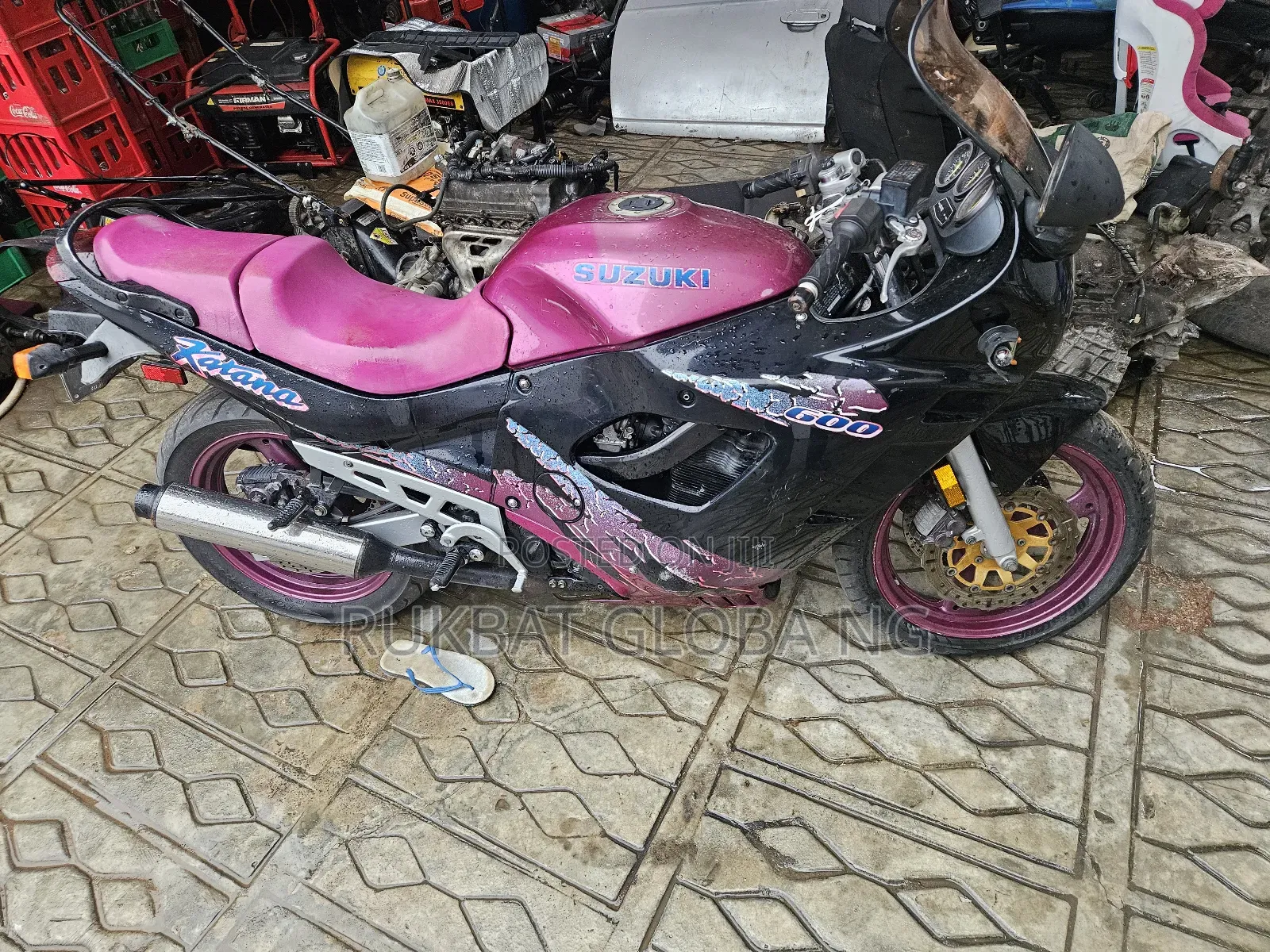 Suzuki SFV650 2000 Orange