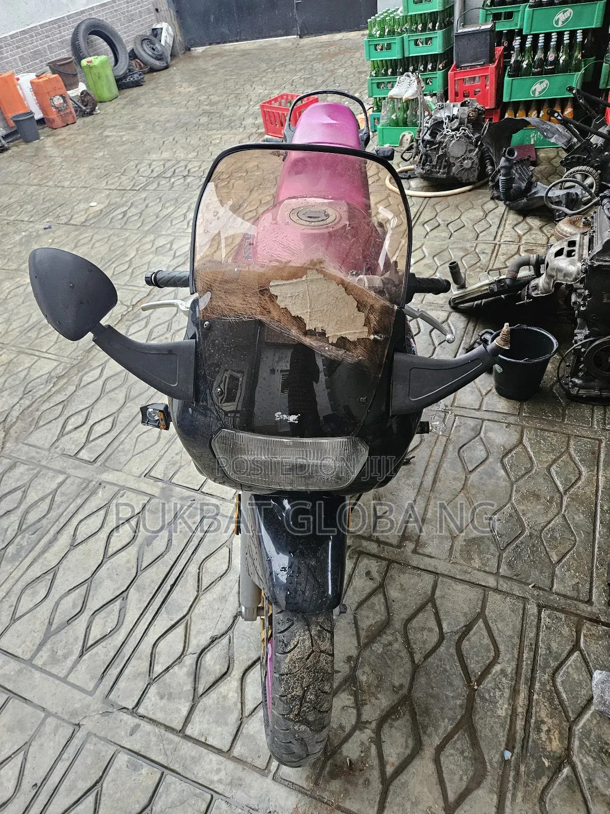 Suzuki SFV650 2000 Orange