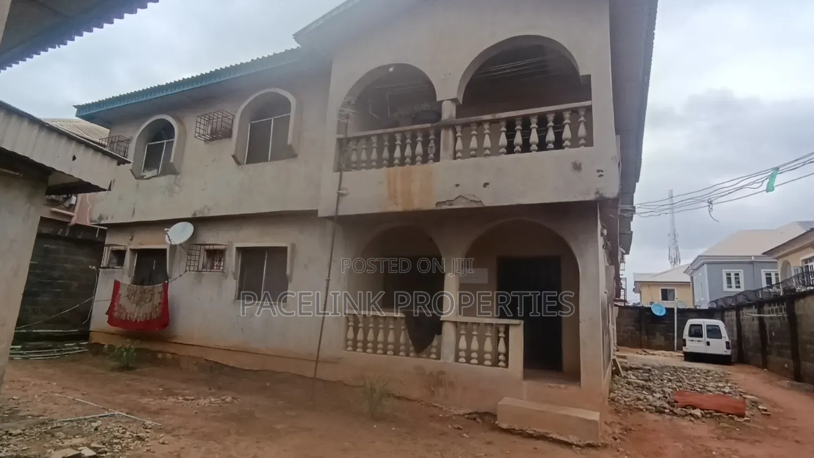 15bdrm Block of Flats in Alimosho for sale