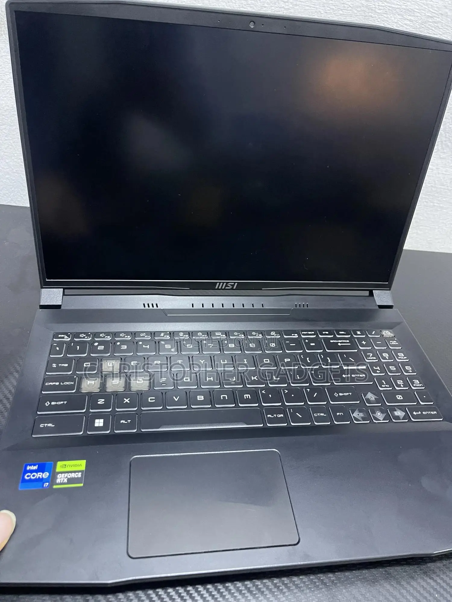 Laptop MSI Raider GE68HX 13VI-202US 16GB Intel Core i7 SSD 1T