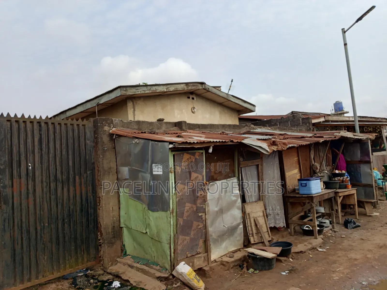 20bdrm Block of Flats in Iyana Ipaja Lagos for sale
