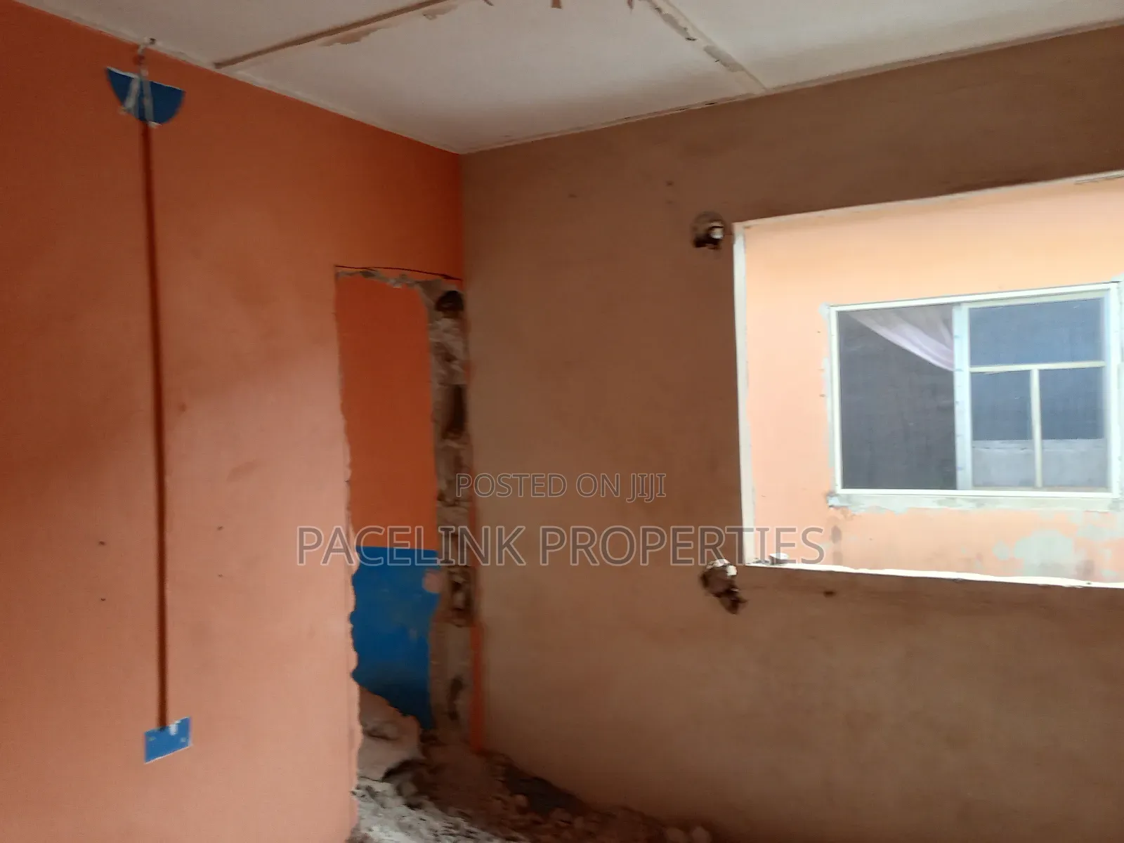 12bdrm Block of Flats in Iyana Ipaja for sale