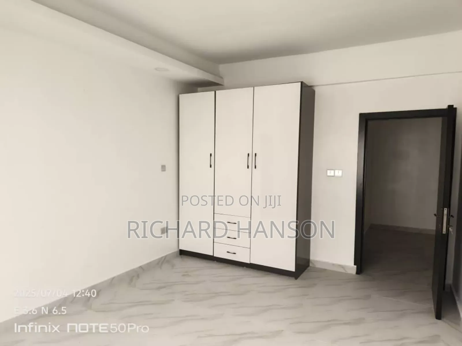 3bdrm Apartment in Lbs, Ajah for sale