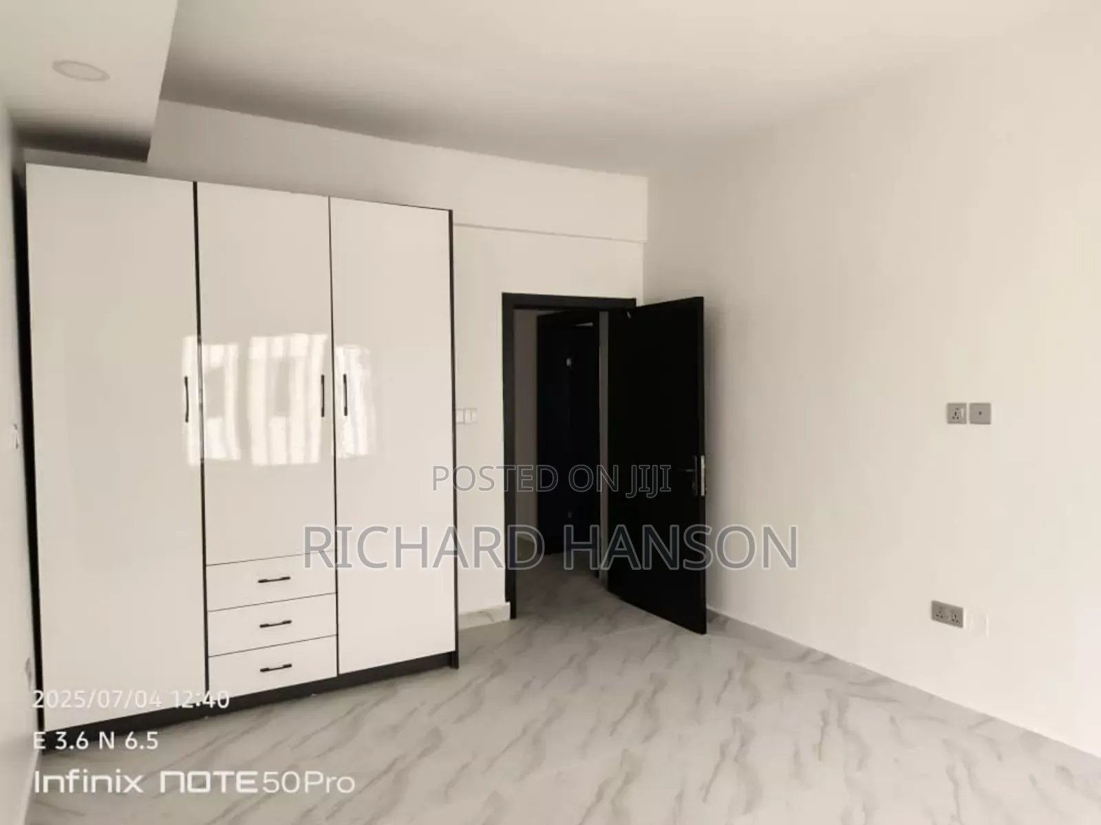 3bdrm Apartment in Lbs, Ajah for sale