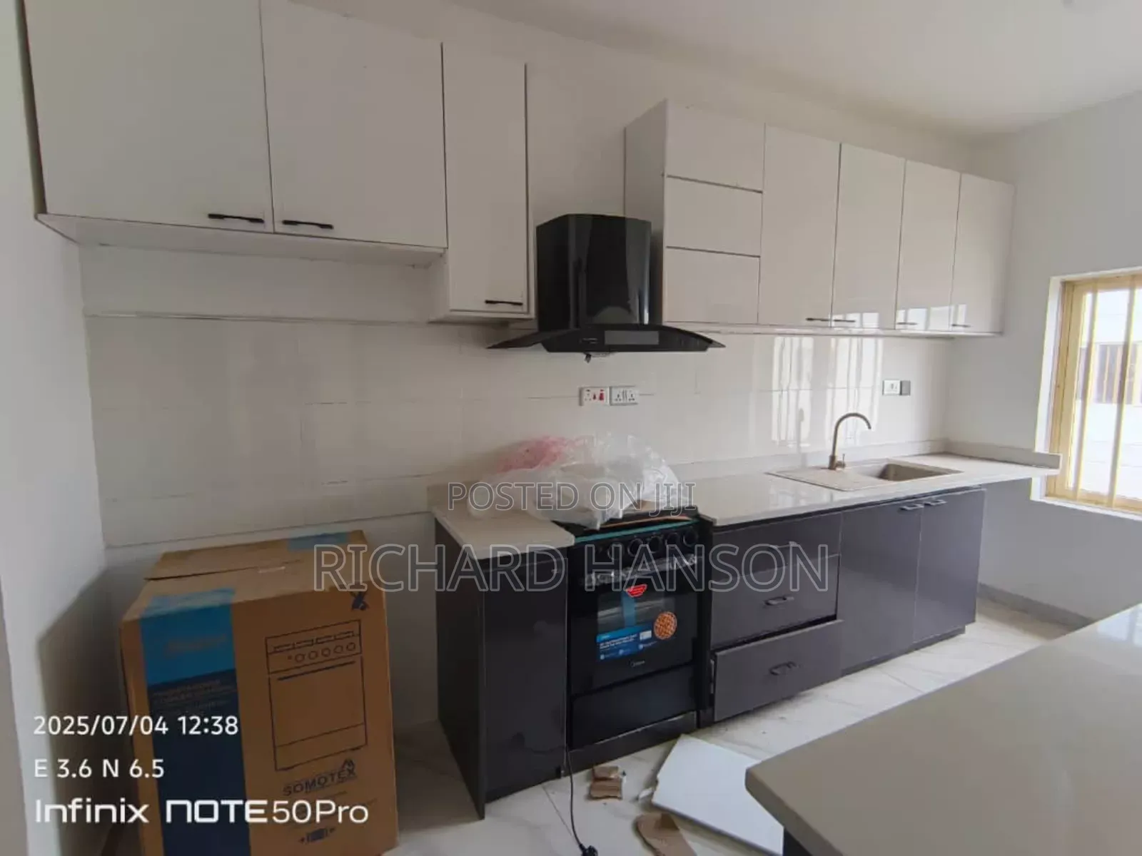 3bdrm Apartment in Lbs, Ajah for sale
