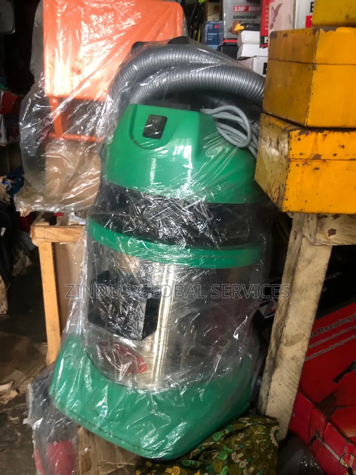Hitachi Wde 3600 Industrial Vaccum Cleaner