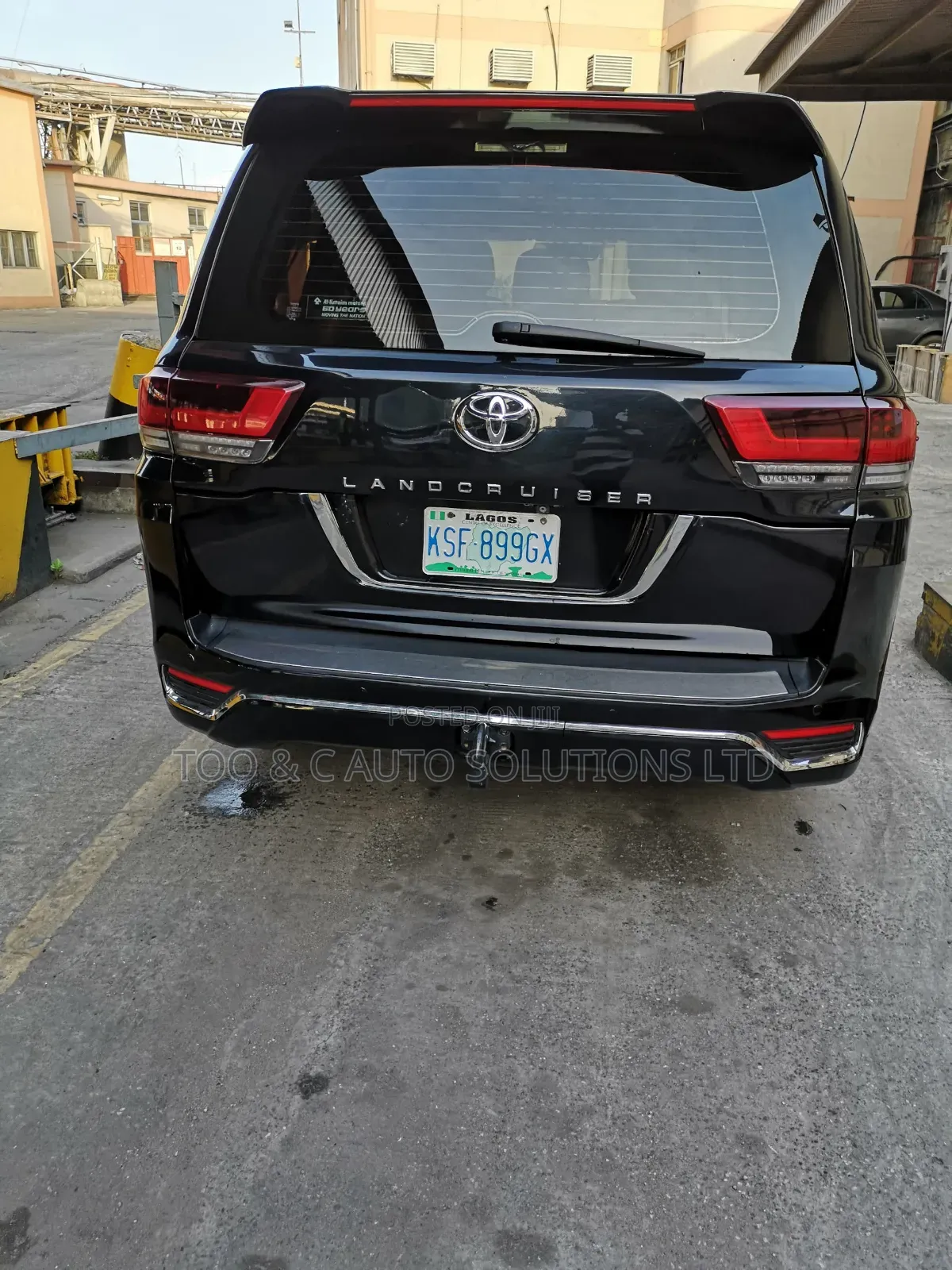 Toyota Land Cruiser 2016 Black