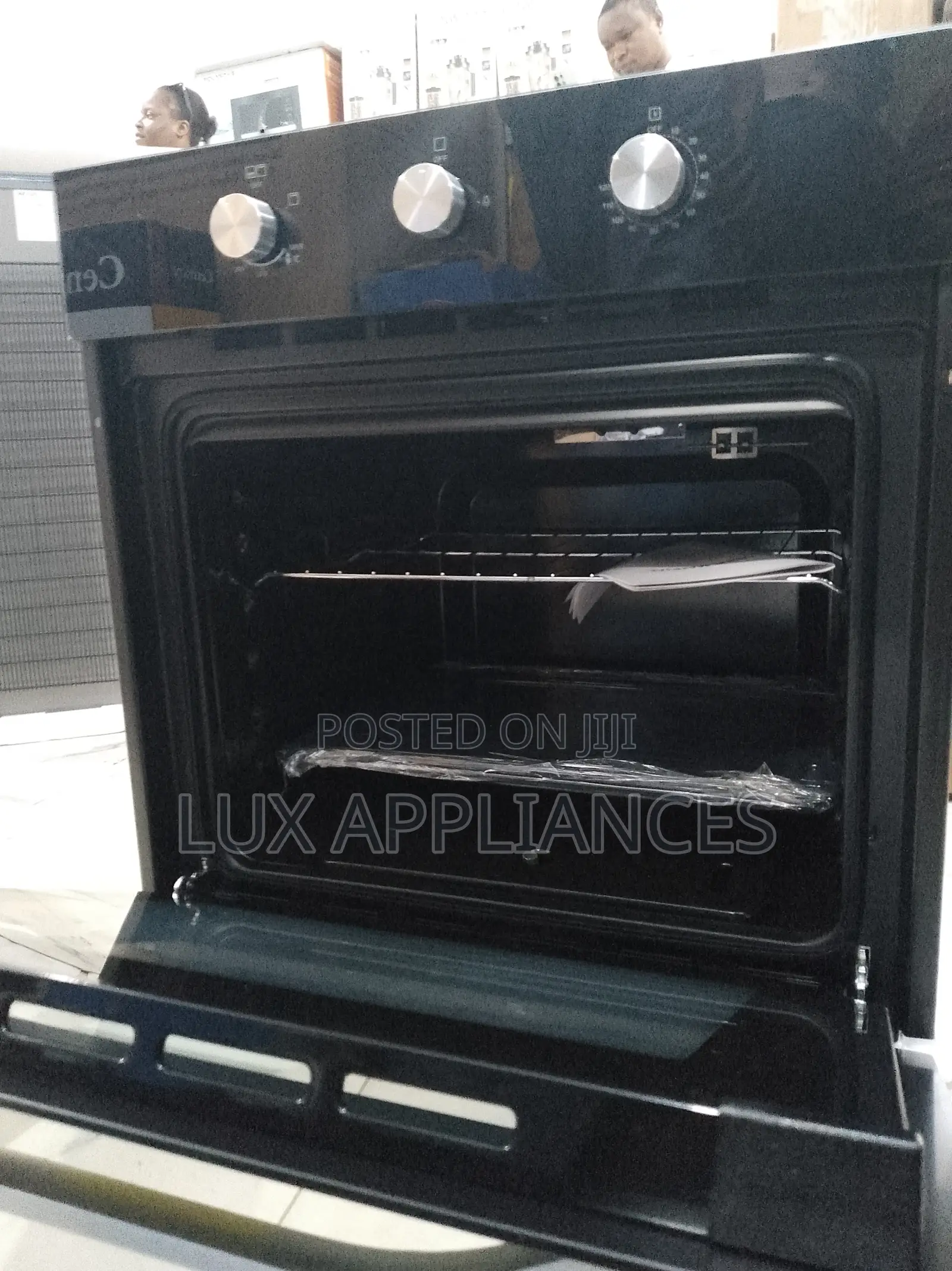 75l Homestar Oven – Ideal for Family Cooking Needs