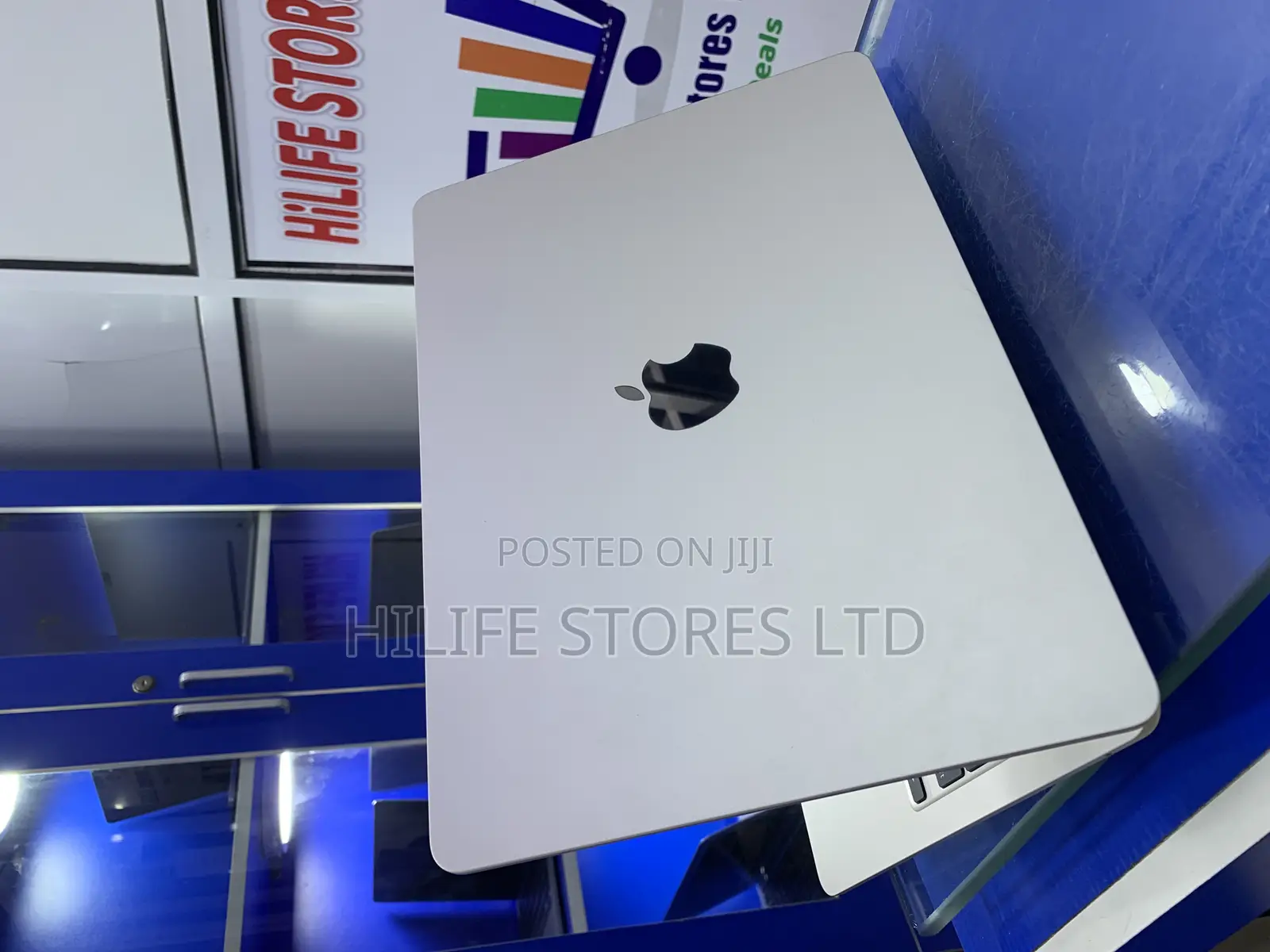 Laptop Apple MacBook Air 2024 M3 13-inch 8GB Apple M3 SSD 256GB