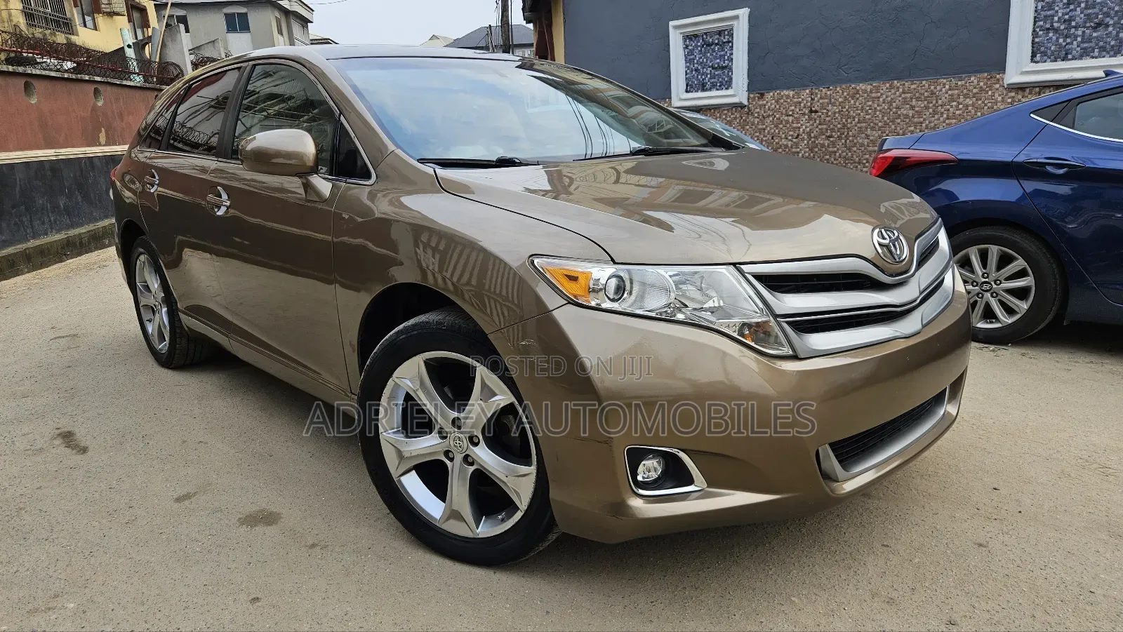 Toyota Venza V6 AWD 2010 Brown