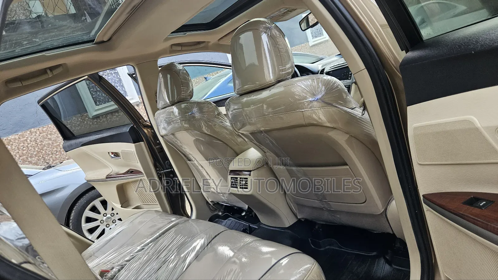 Toyota Venza V6 AWD 2010 Brown