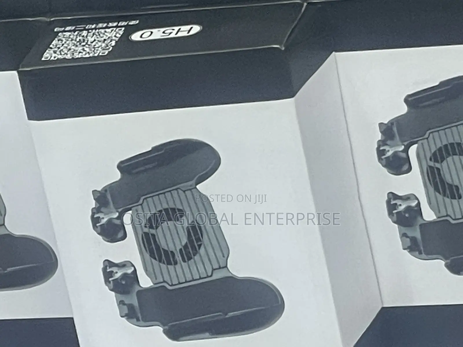 H5.0 Mobile Phone Holder and Cooling Fan With Inbuilt Battery
