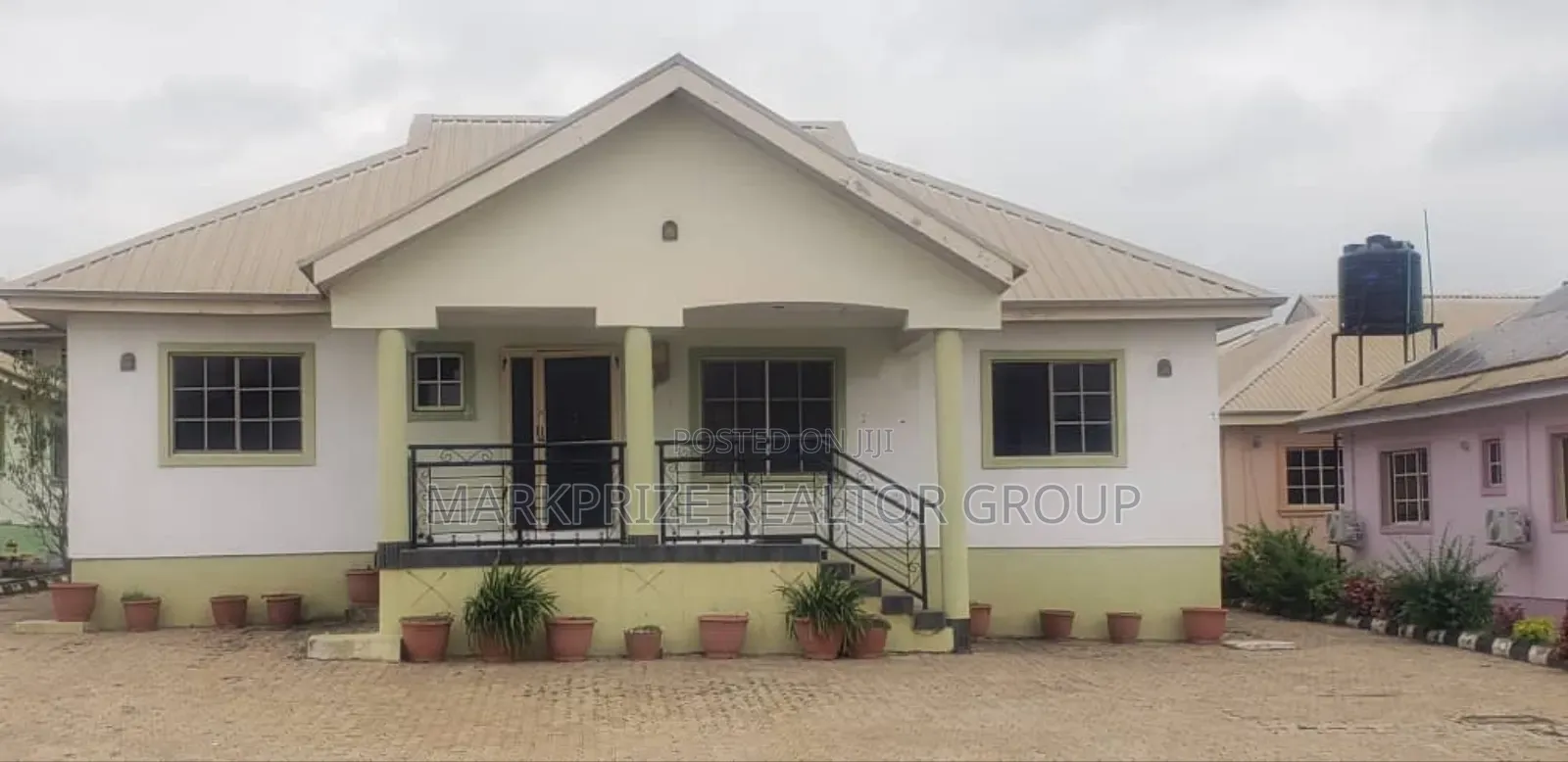 3bdrm Bungalow in Ologuneru Ibadan for sale