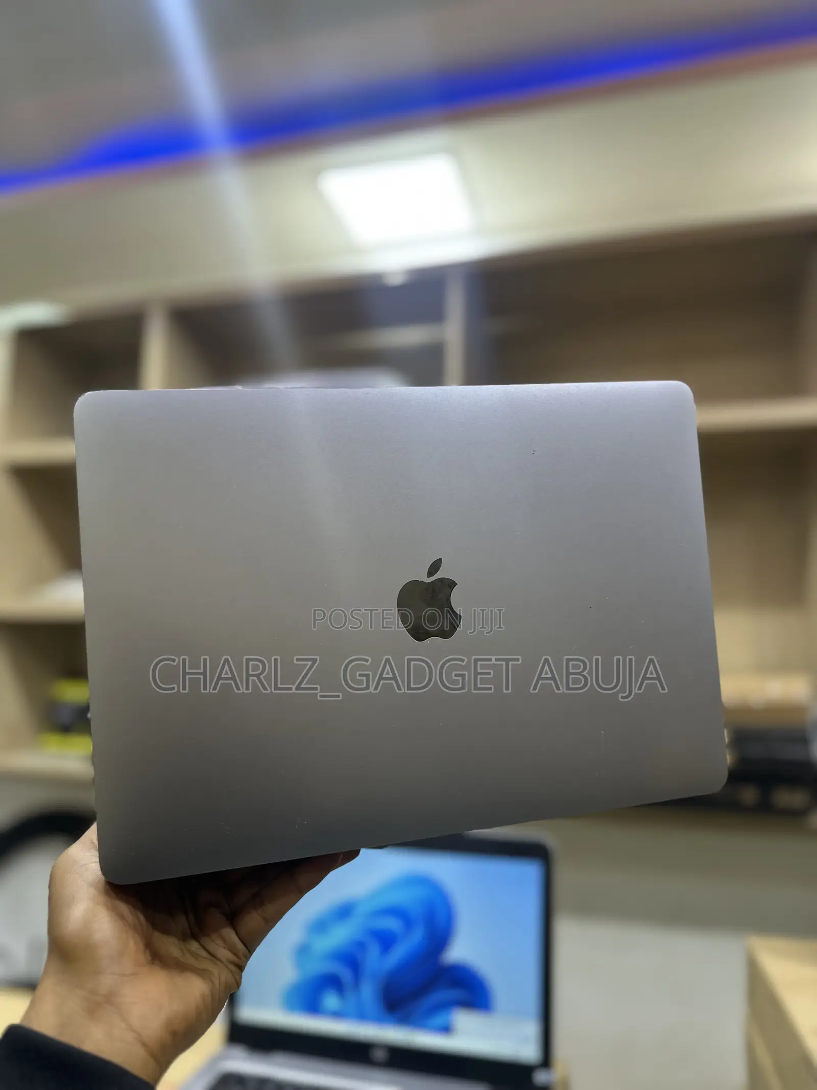 Laptop Apple MacBook Pro 2020 32GB Intel Core i7 SSD 512GB