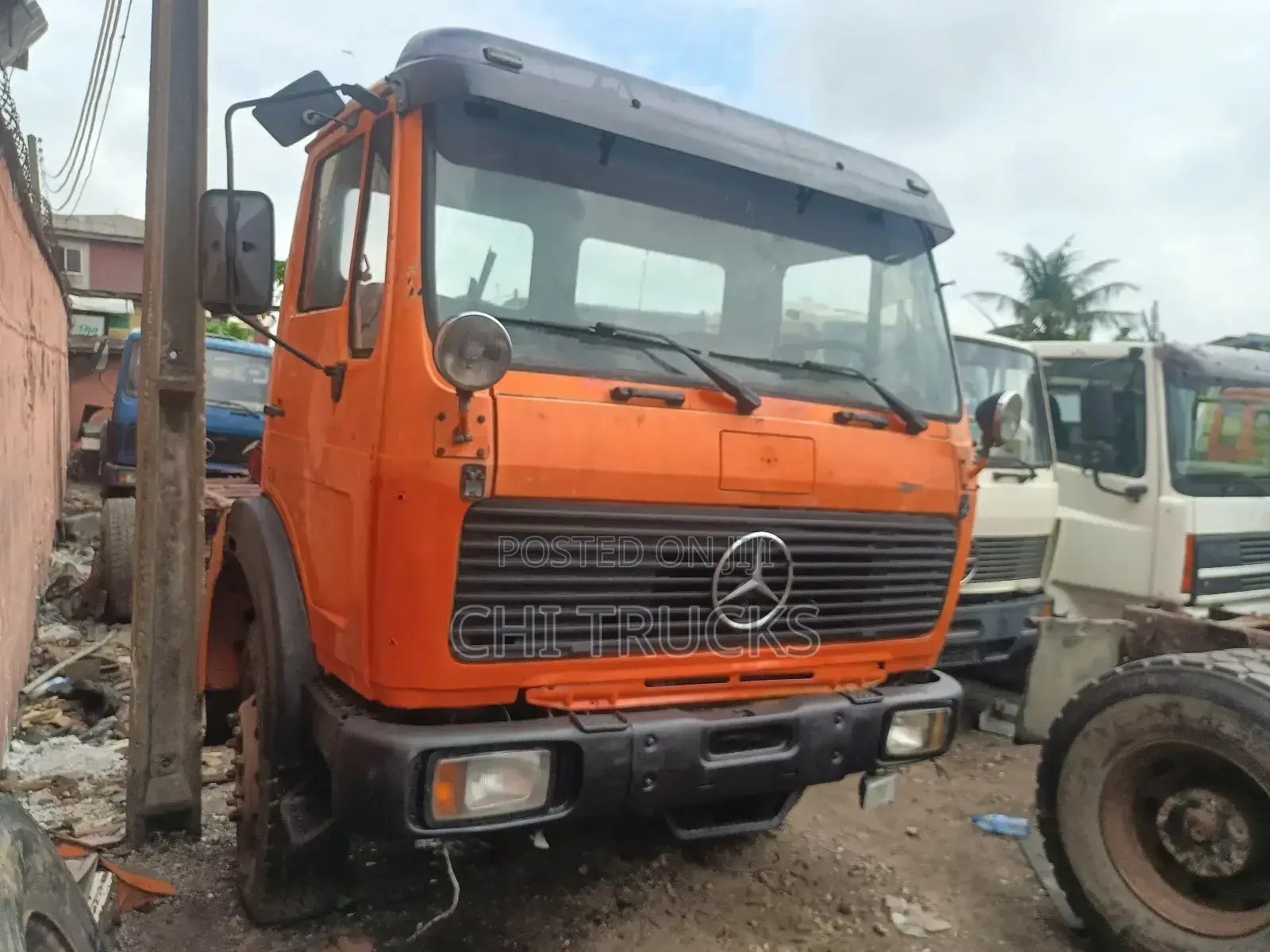Mercedes-Benz 1999 Orange