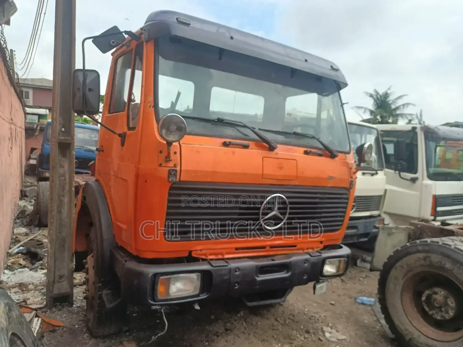 Mercedes-Benz 1999 Orange