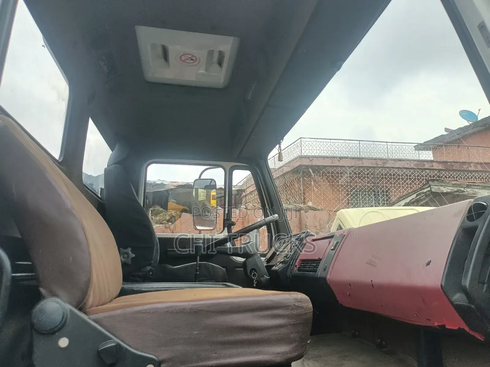 Mercedes Benz 1217 Cap and Chassis Truck 10bolt