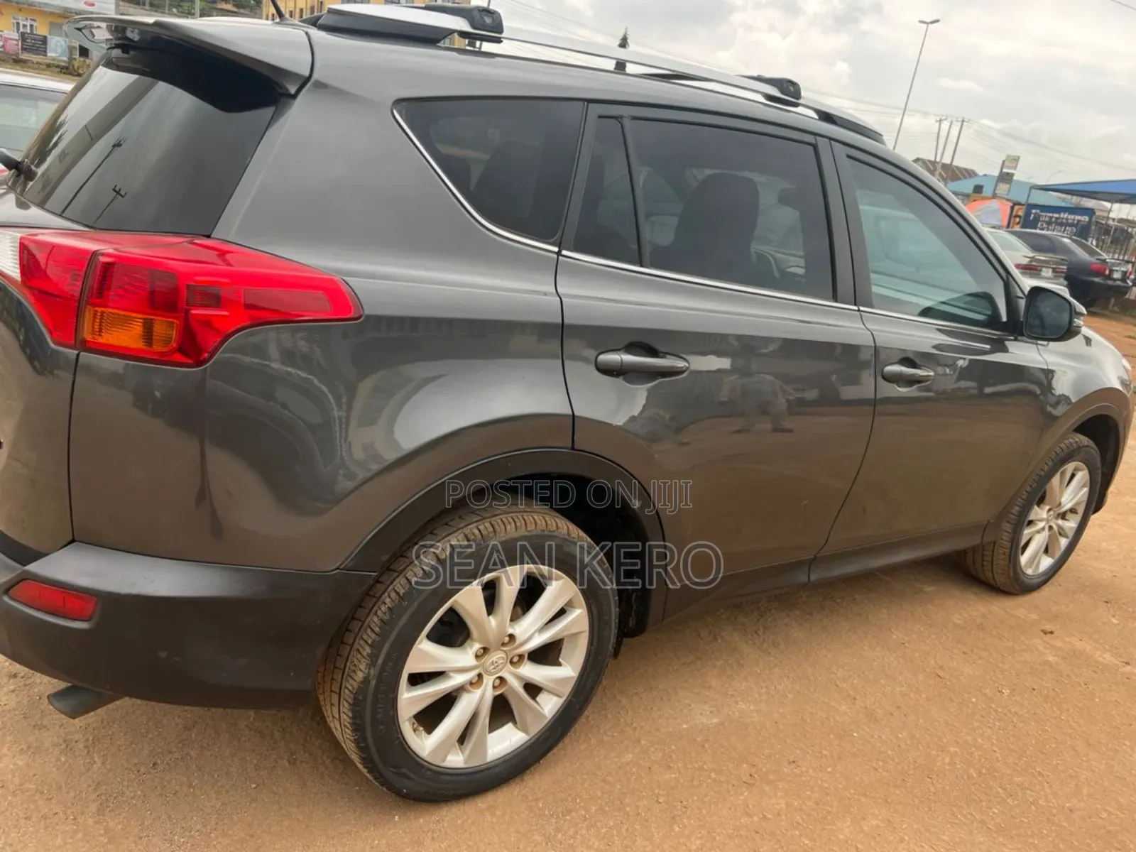 Toyota RAV4 Limited 4dr SUV (2.5L 4cyl 6A) 2015 Gray
