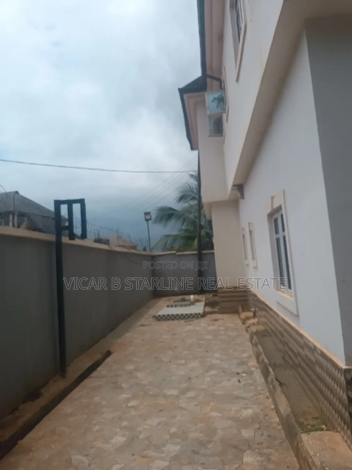 Furnished 9bdrm Block of Flats in Nnodo Boys, Ebonyi for sale