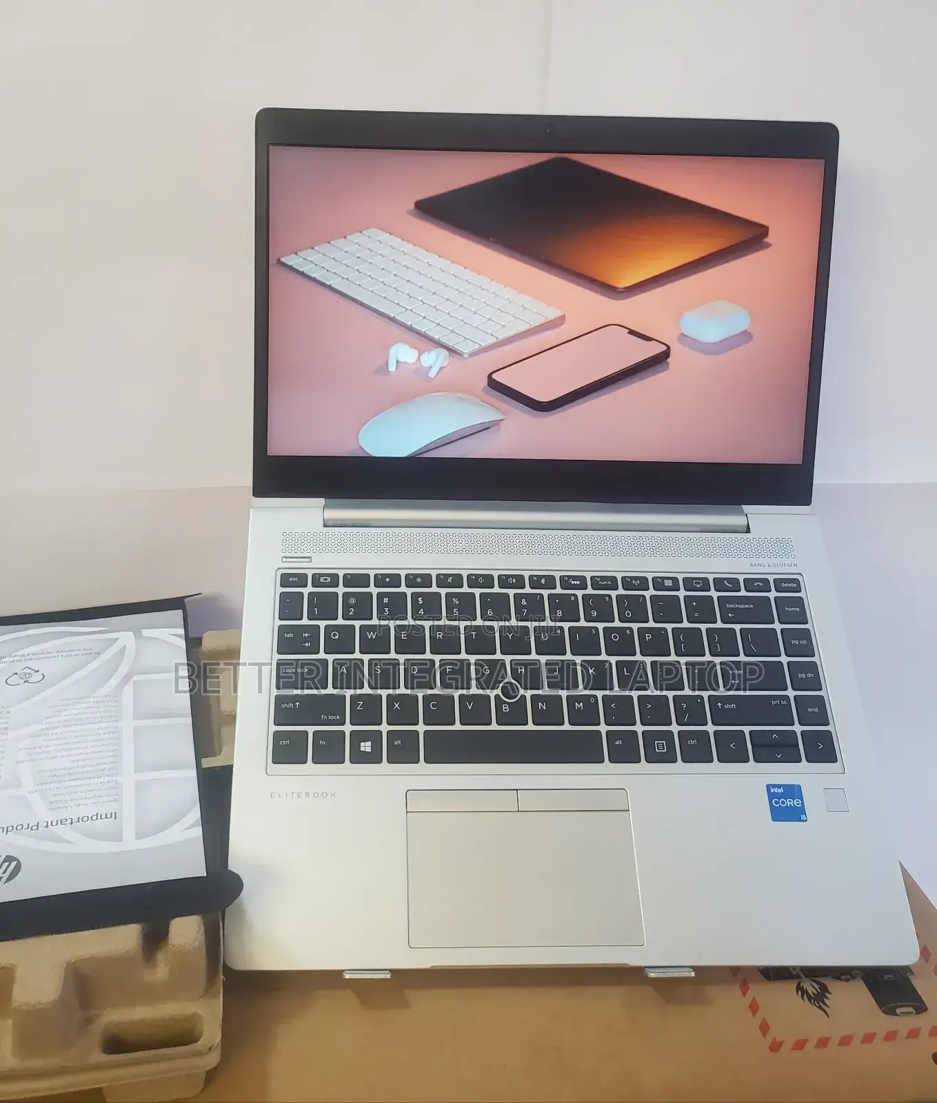 New Laptop HP EliteBook 820 8GB Intel Core i5 SSD 1T