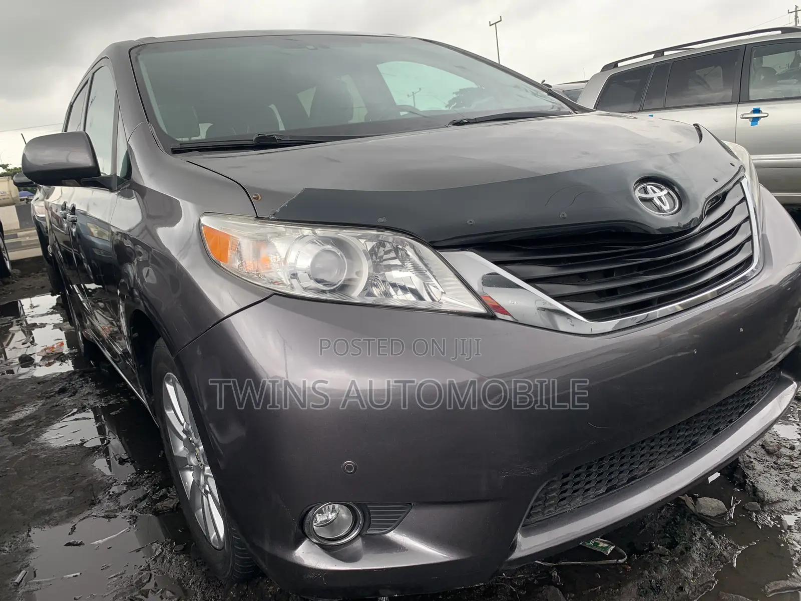 Toyota Sienna Limited 7 Passenger 2012 Gray