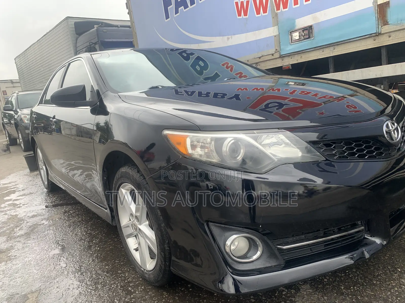 Toyota Camry SE 4dr Sedan (2.5L 4cyl 6A) 2012 Gray