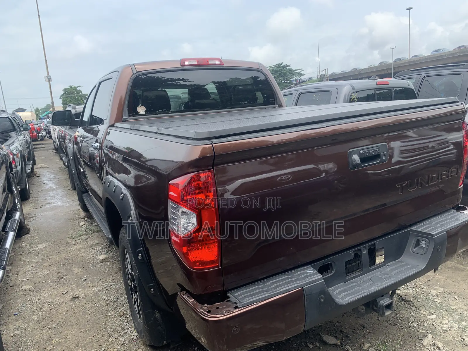 Toyota Tundra 2018 Brown