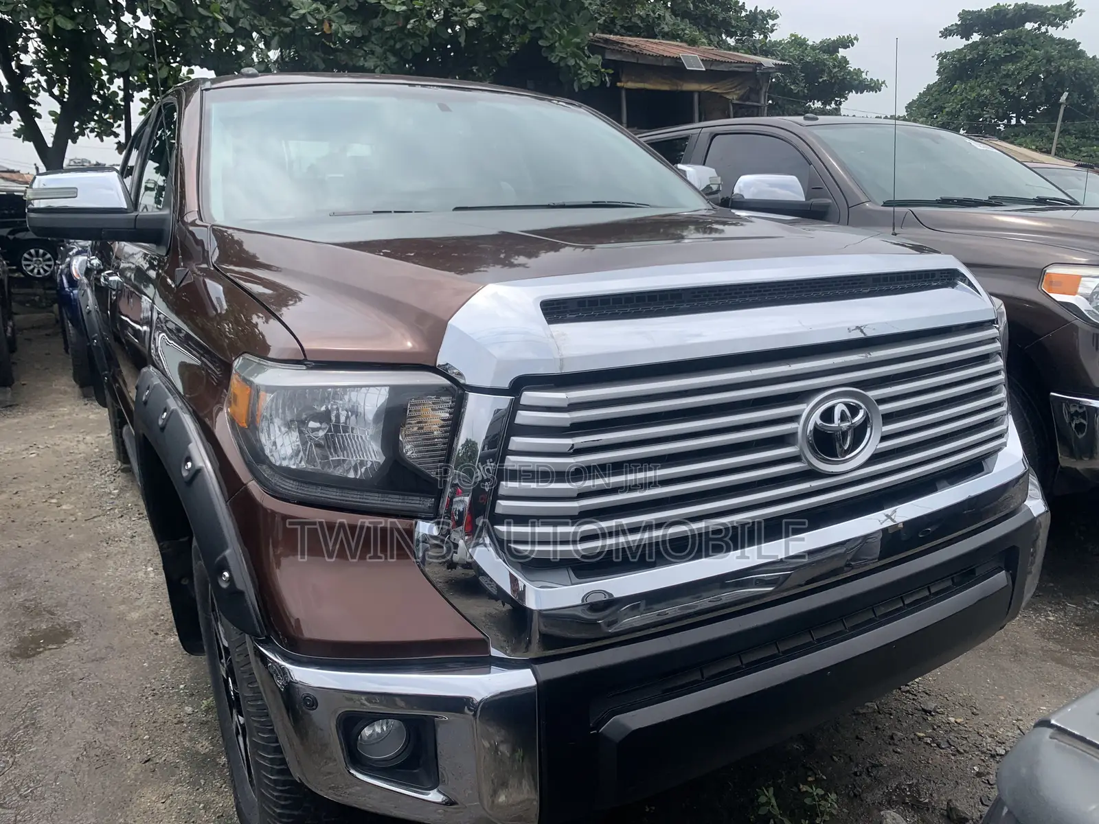 Toyota Tundra 2018 Brown