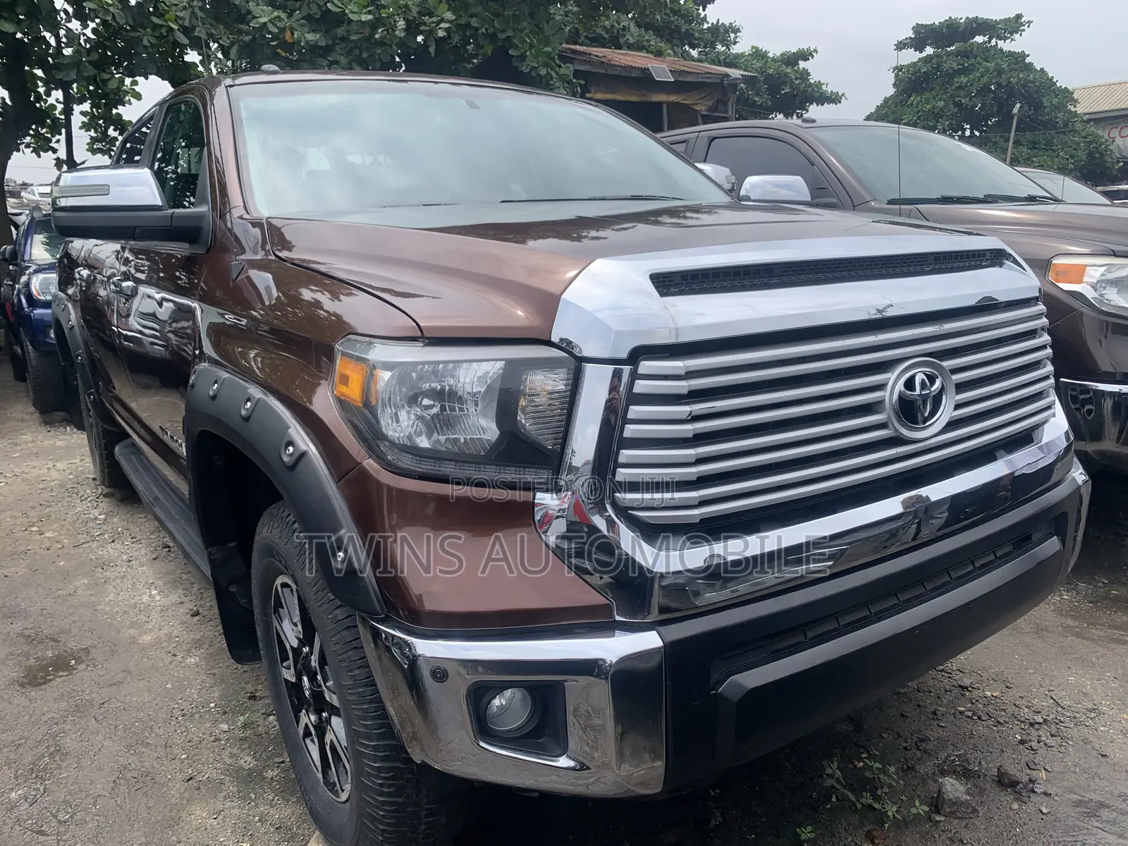 Toyota Tundra 2018 Brown