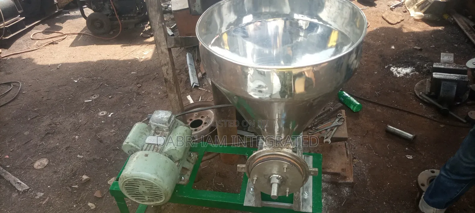 Stainless Grinding Machine