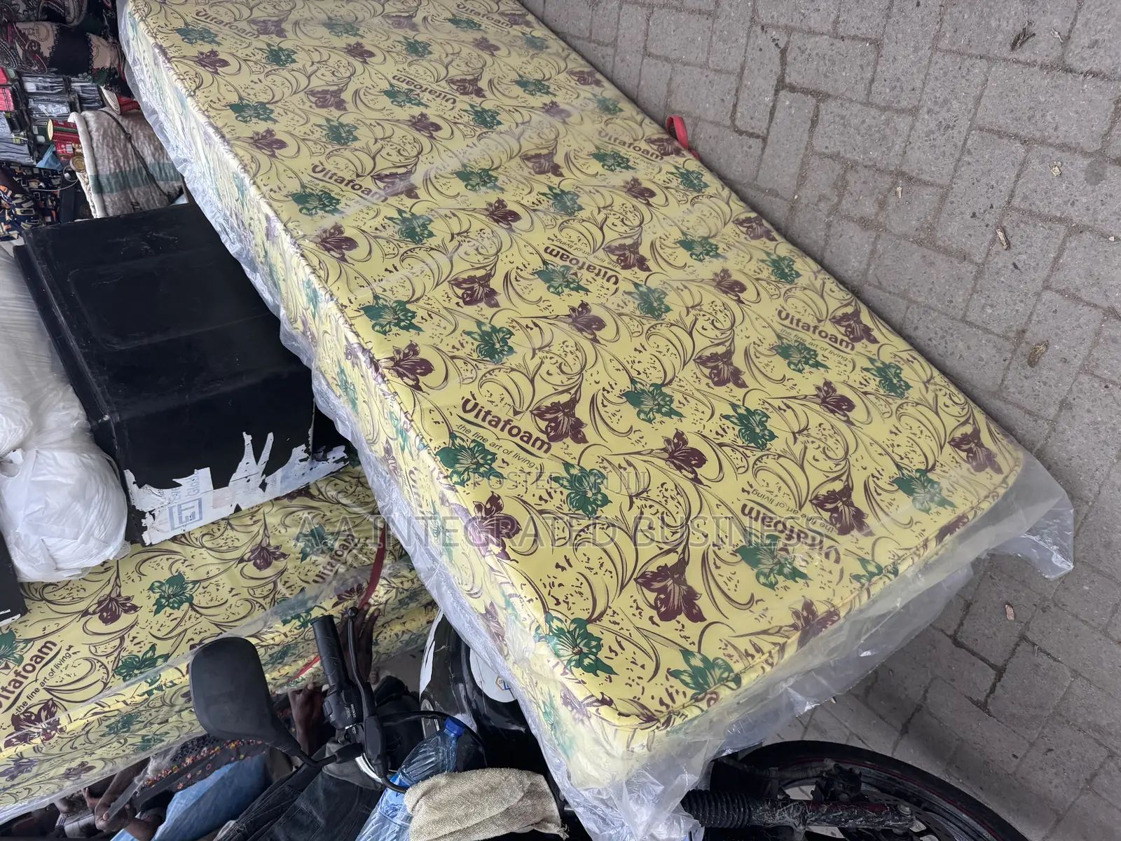 Vitafoam Mattress 6x3ft by 8 Inches