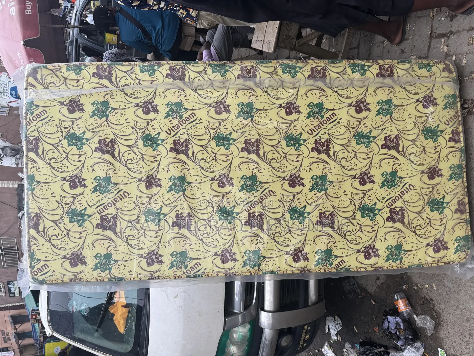 Vitafoam Mattress 6x3ft by 8 Inches