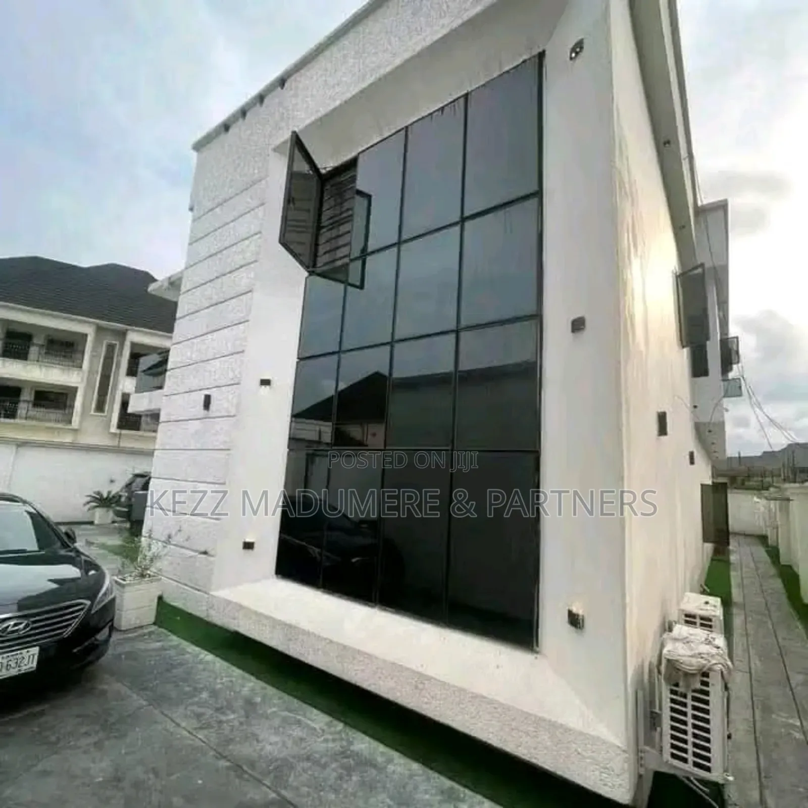 4bdrm Duplex in Radio Estate Nta for sale