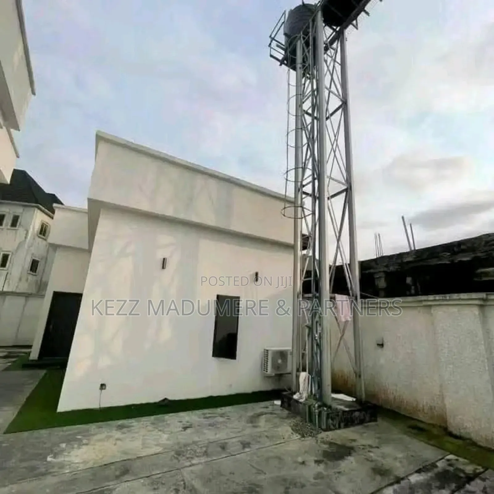 4bdrm Duplex in Radio Estate Nta for sale