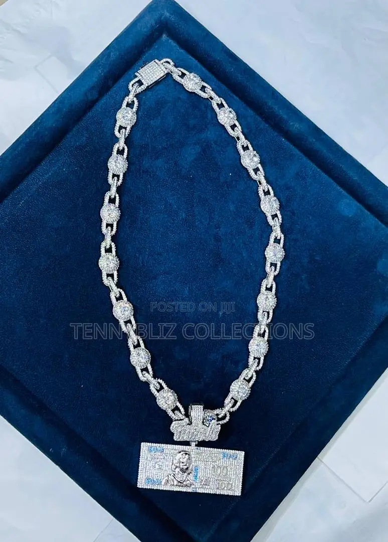 Fully Iced-out Cuban Link With Money Bag Medallion