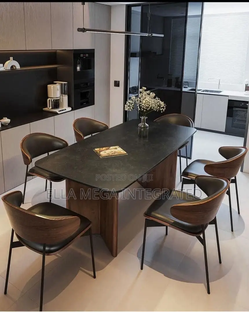 Wooden Dining Set With 6 Seaters