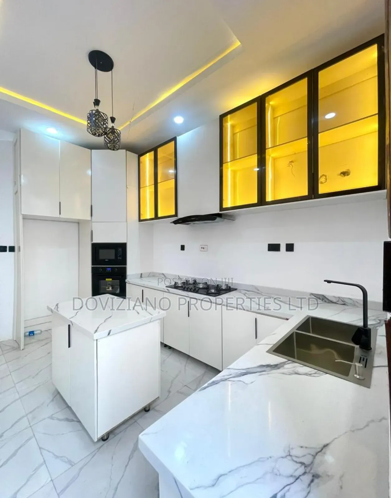 4bdrm Duplex in Ikota for sale