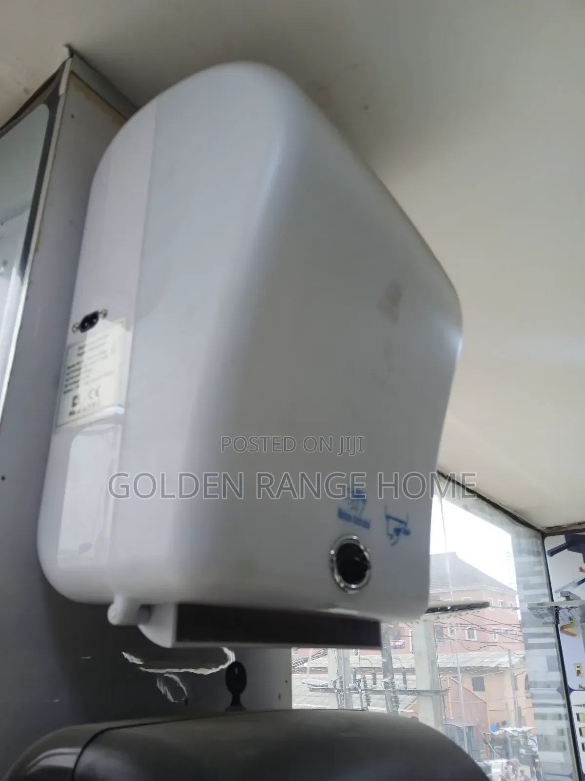 Automatic Tissue Dispenser