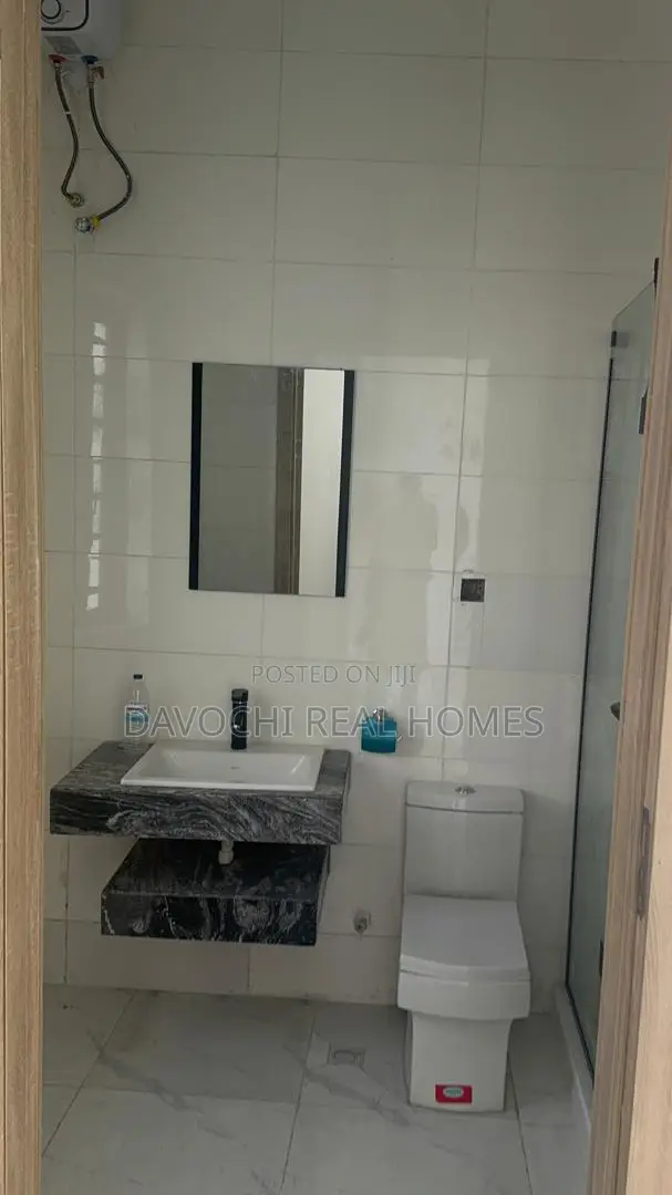4bdrm Duplex in Ikota for rent