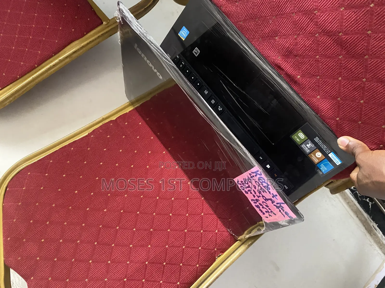 New Laptop Lenovo 4GB Intel HDD+SSD 320GB
