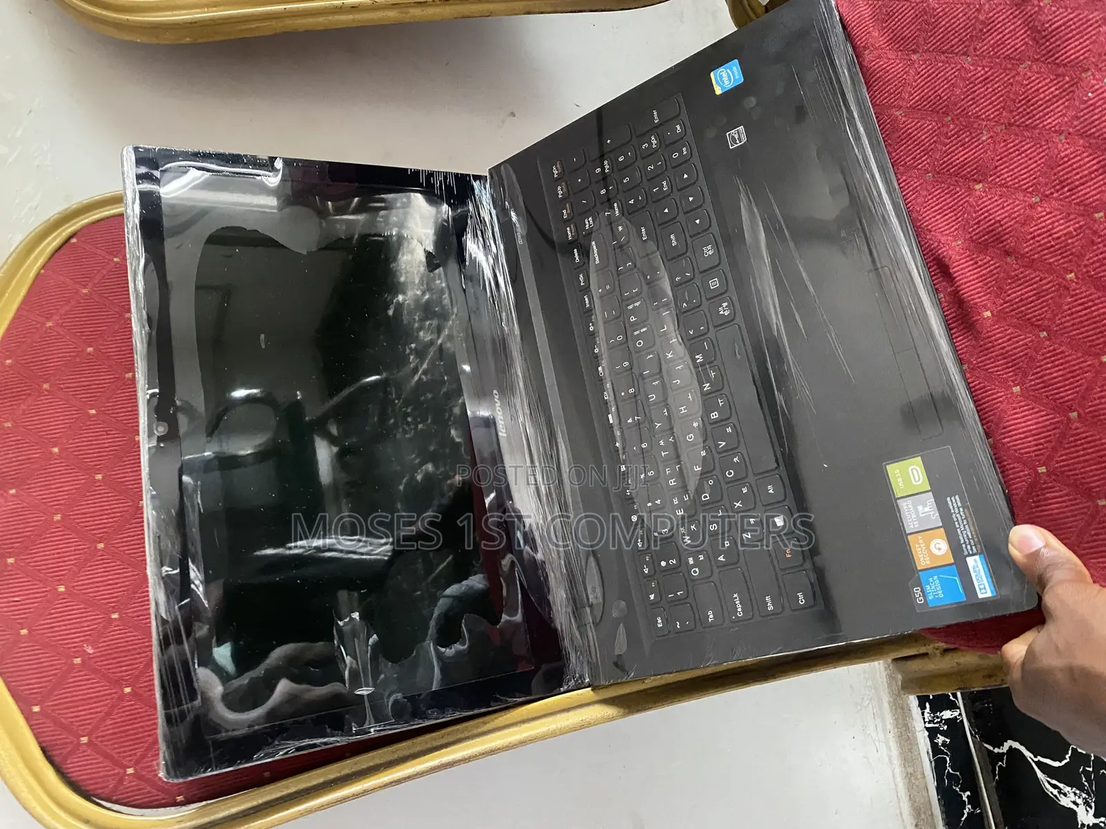 New Laptop Lenovo 4GB Intel HDD+SSD 320GB