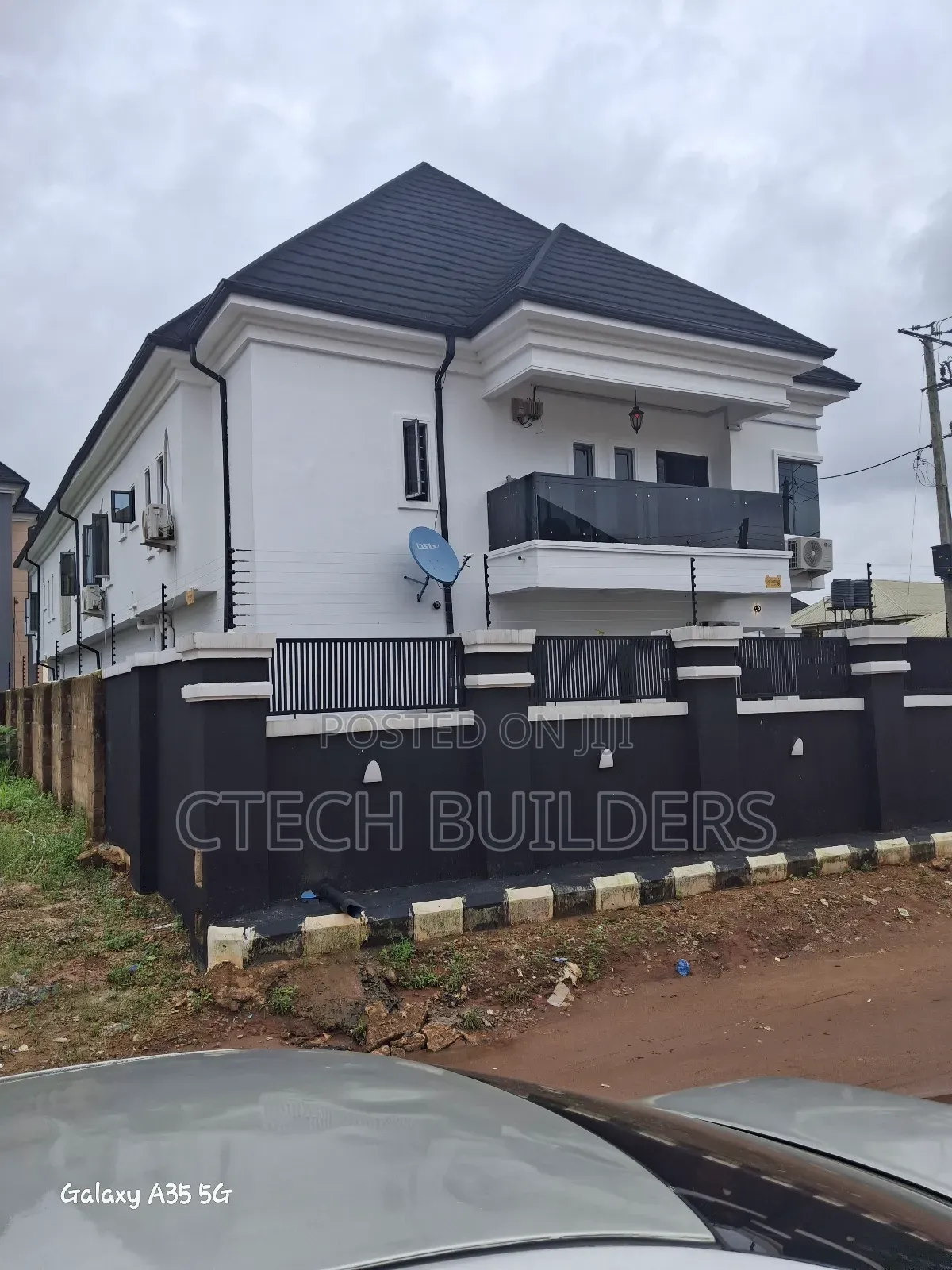 3bdrm Block of Flats in Benin City for rent