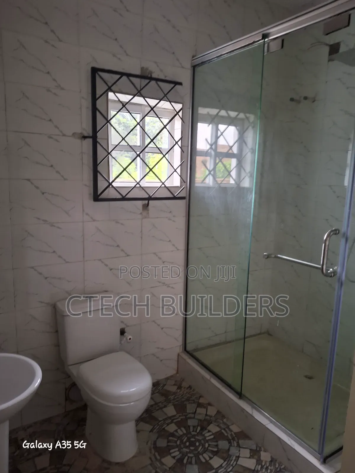 3bdrm Block of Flats in Benin City for rent